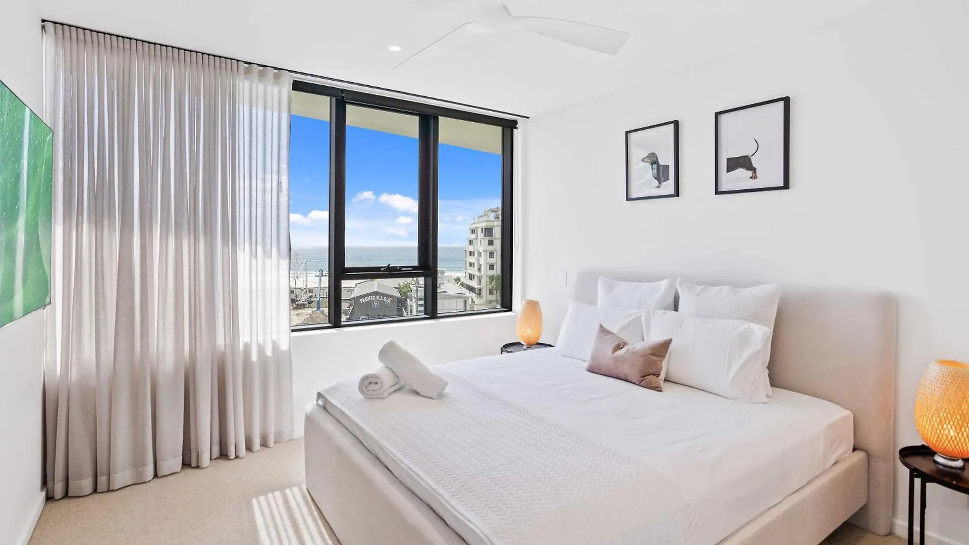 Luxe Oceanview Apartment In Palm Beach Gold Coast